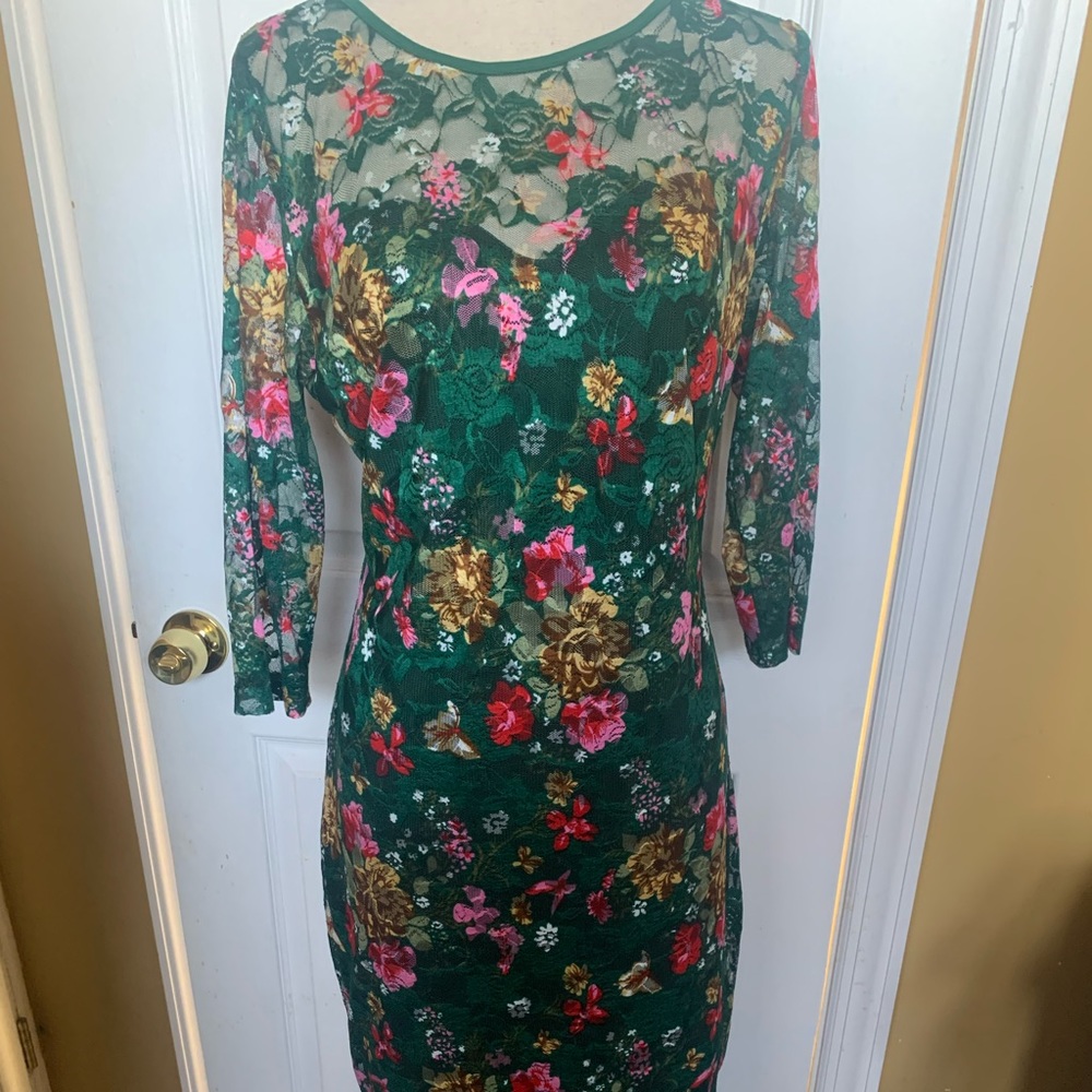 Vshow & Vfemage Green Floral Crochet Party Mermaid Lace Dress- XXL Used